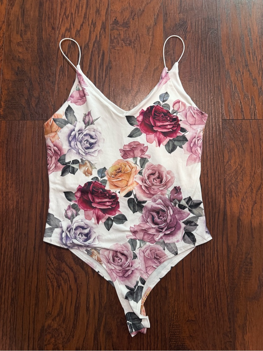 {Gaze} Floral V-Neck bodysuit in White with Pink & Rose Blooms - Picture 2 of 10